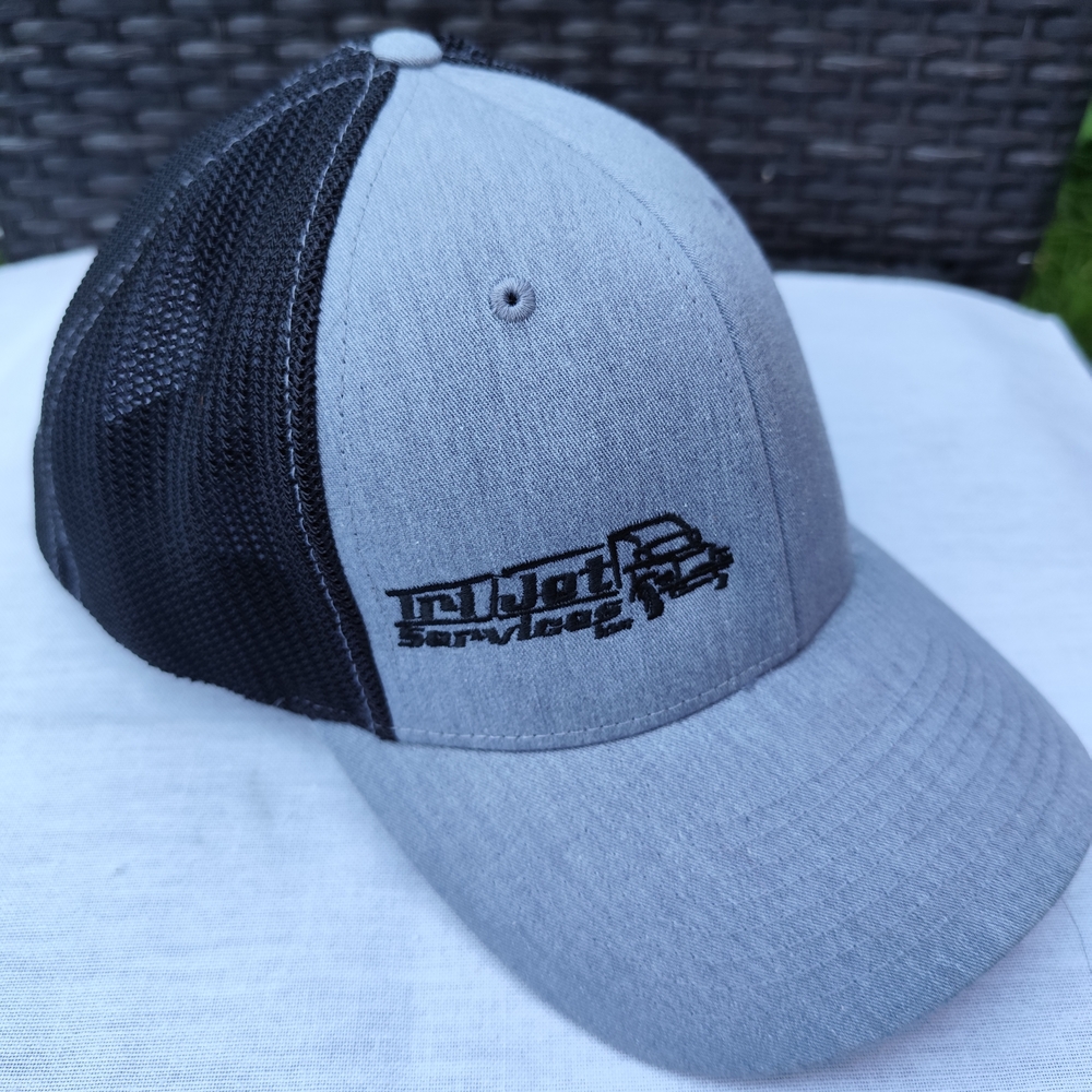 4/$50⭐️Gray and Black Trucker Hat